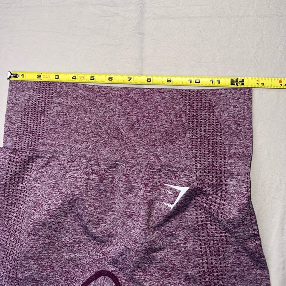 Gymshark Vital Seamless workout leggings in a purple marl colo - Picture 5 of 6